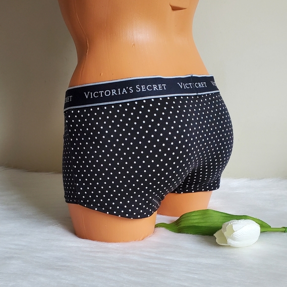 VICTORIA'S SECRET SHORTIE PANTY SIZE L - Picture 2 of 4